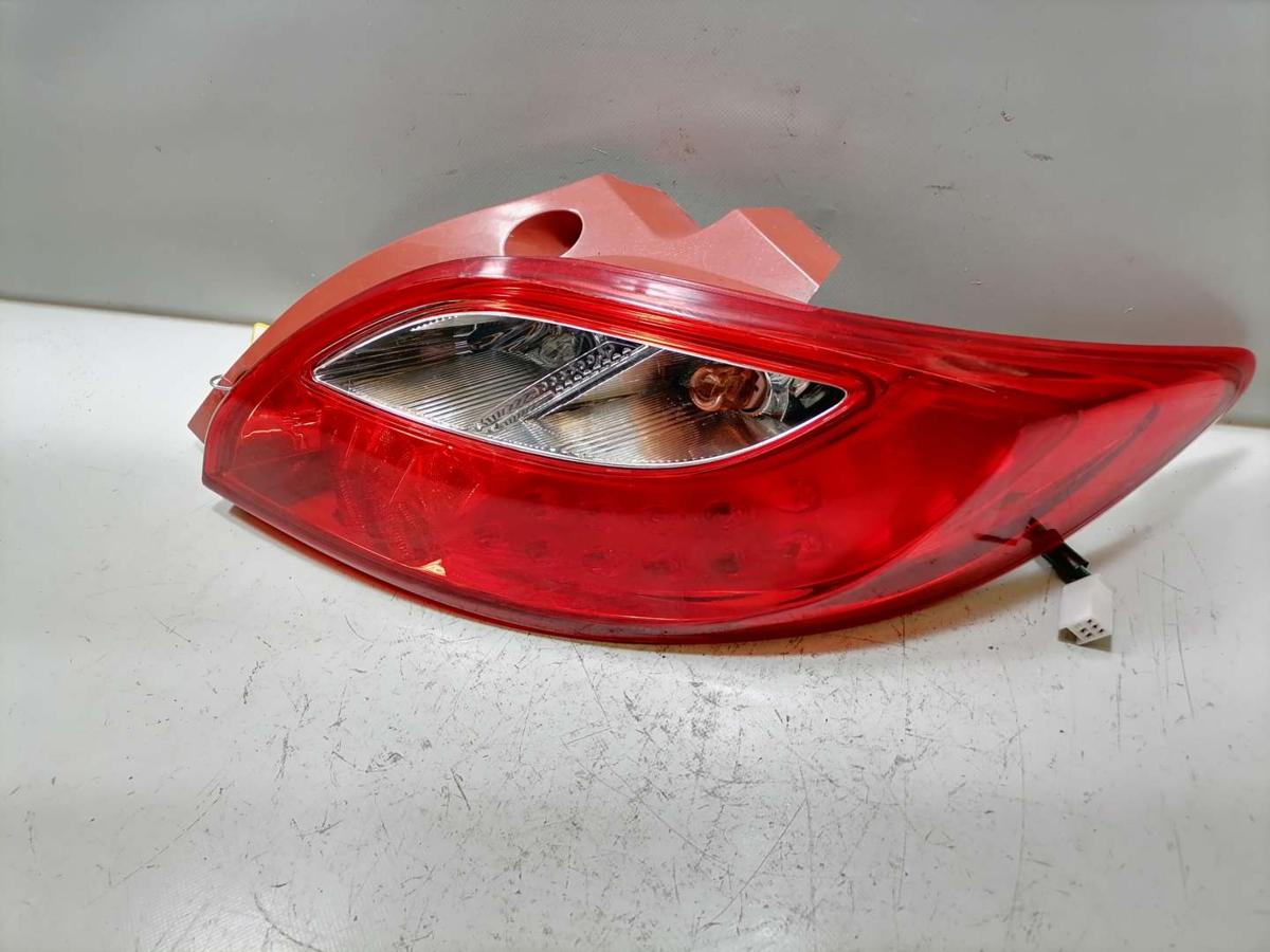 Mazda 2 DE original Rücklicht Rückleuchte Schlussleuchte rechts Bj.2009